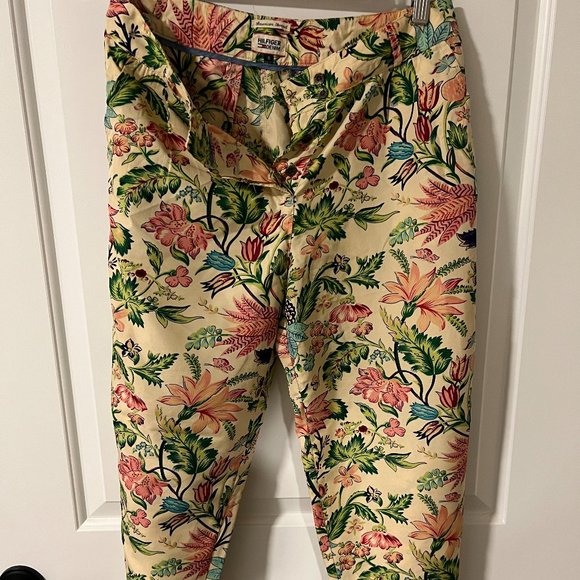 Tommy Hilfiger Floral Patterned Pants - Picture 1 of 5